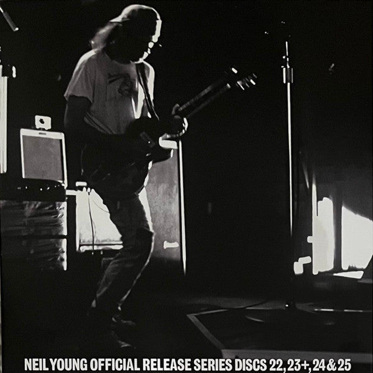 YOUNG NEIL 038 CRAZY HORSE 8211 RAGGED GLORY 4 3LP (2023 REMASTER) 8211 LP